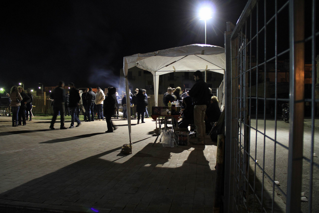 Tra scuola e mare: degustazione di pesce azzurro presso Al Bab